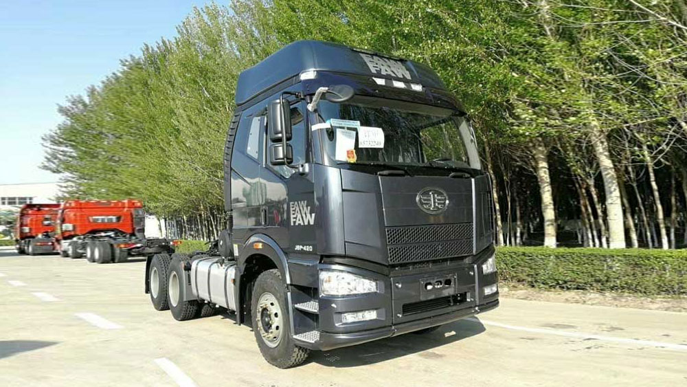 Xe đầu kéo FAW J6P 420HP