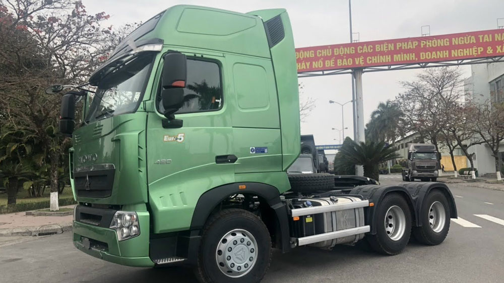 Xe đầu kéo Howo A7 420HP