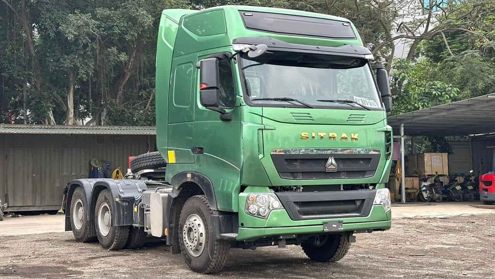 Xe đầu kéo Sitrak T7H