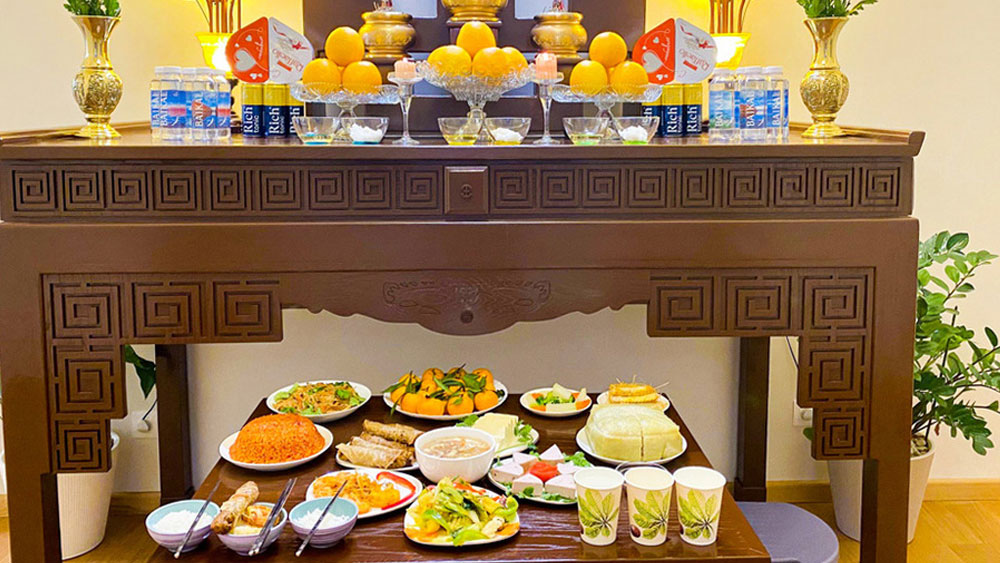 Mẫu mâm cúng Tất Niên trong nhà đơn giản dễ làm