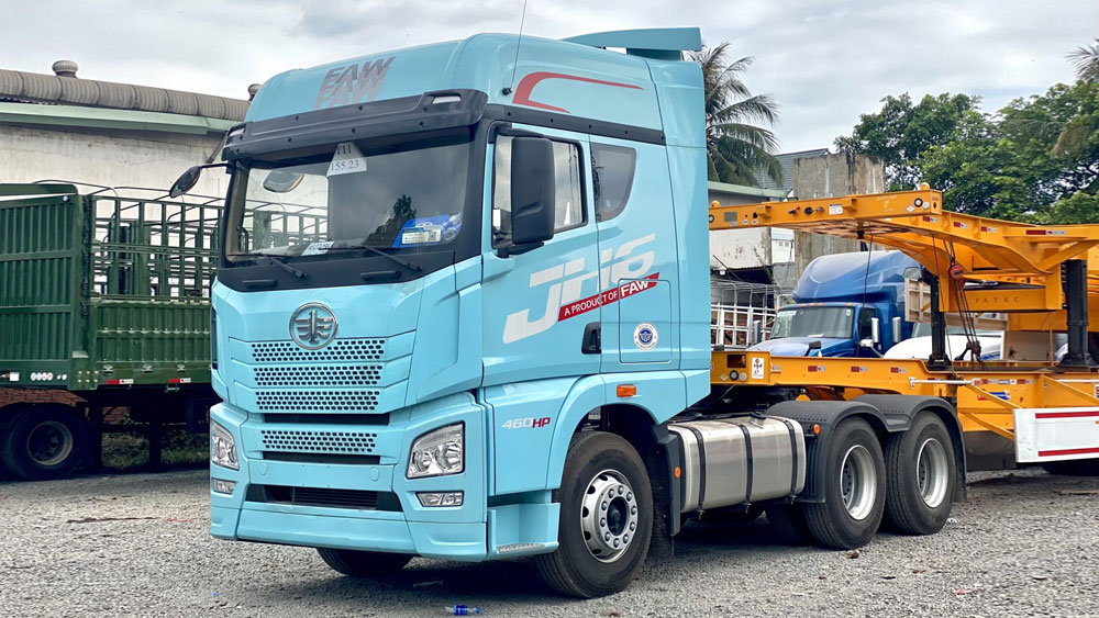 Xe đầu kéo FAW JH6 460HP