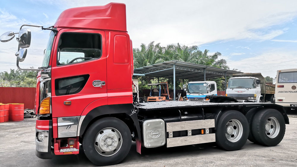Xe đầu kéo Hino 700 Series SS1E 4x2 380HP