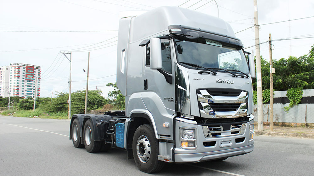 Xe đầu kéo Isuzu Giga Tractor